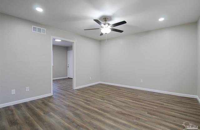 9615 Sandpiper St Gallery 4
