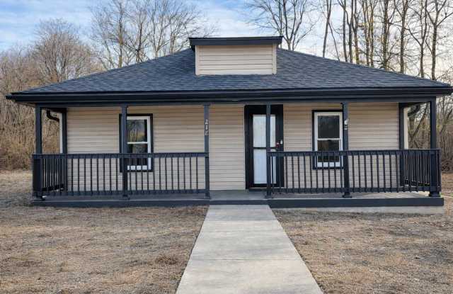 Beautifully Updated Home on a Quiet Dead‑End Street – A Must‑See Rental! photos photos