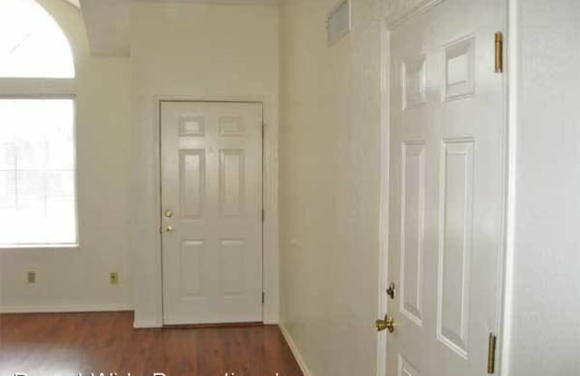 424 W. RENEE DR. Gallery 2