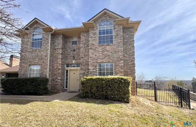 1915 Sutton Place Trail photos photos