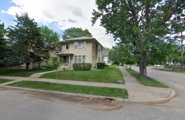 3151 33rd Avenue S - 3151 33rd Avenue South, Minneapolis, MN 55406