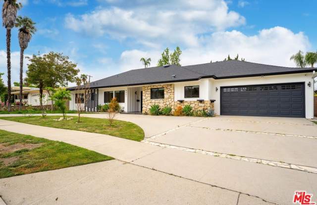 4801 Heaven Ave photos photos