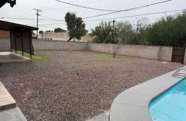 Gorgeous eastside 4 bedroom with Pool! photos photos