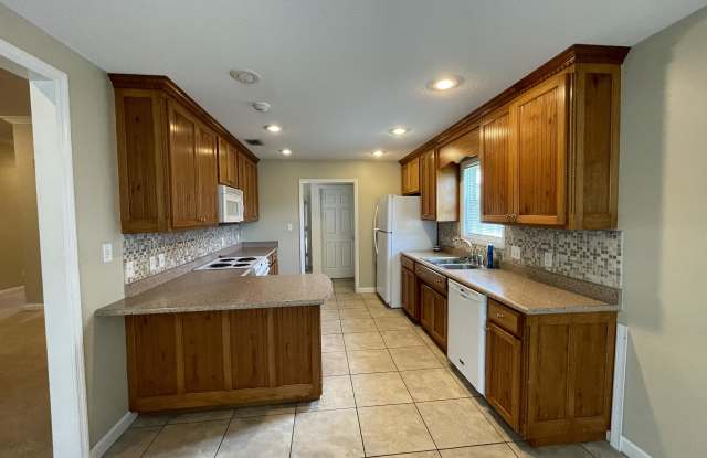 674 Justin Drive Gallery 2
