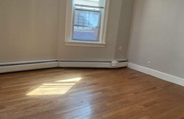 187 WEGMAN PARKWAY Gallery 3