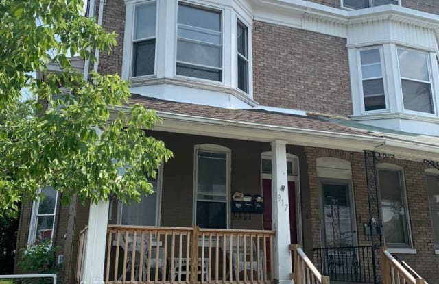 917 S Queen St Apt #2 - 917 South Queen Street, York, PA 17403