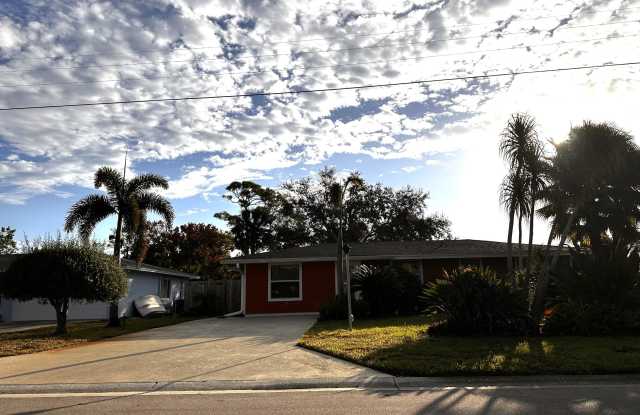 1129 Riviera Street photos photos