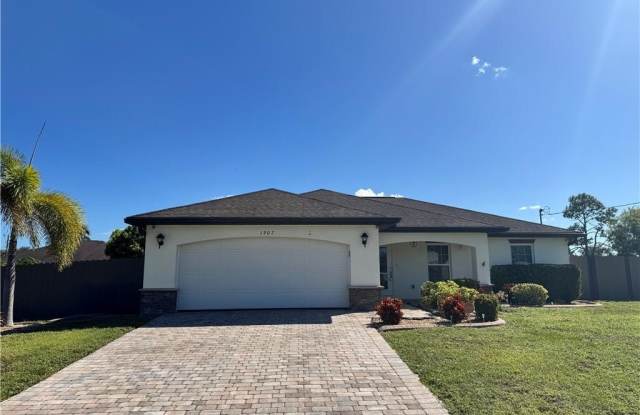 1907 NW 20th Pl Gallery 1