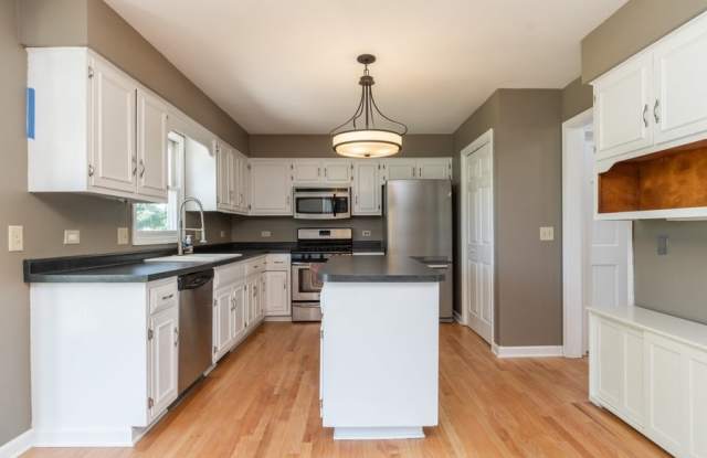 401 Breckenridge Drive Gallery 2