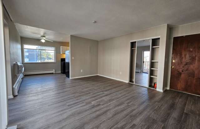 Renovated 1 Bed 1 Bath w/ Private Balcony Close to Stapleton - Anschutz - DIA photos photos