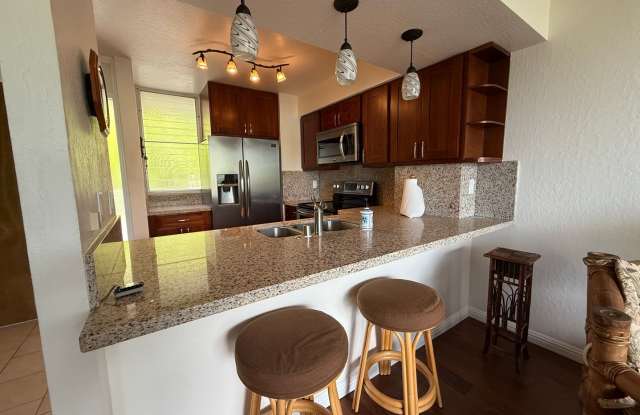 Makaha Valley Towers Fully Furnished. 1 Bedroom/1 Bath Gallery 4