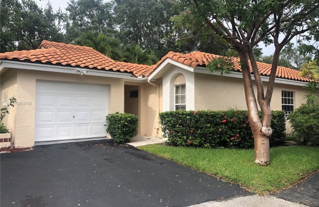 1356 Seagrape Cir - 1356 Seagrape Circle, Weston, FL 33326