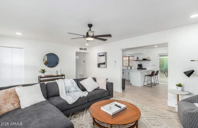 4511 N 31ST Place Gallery 4