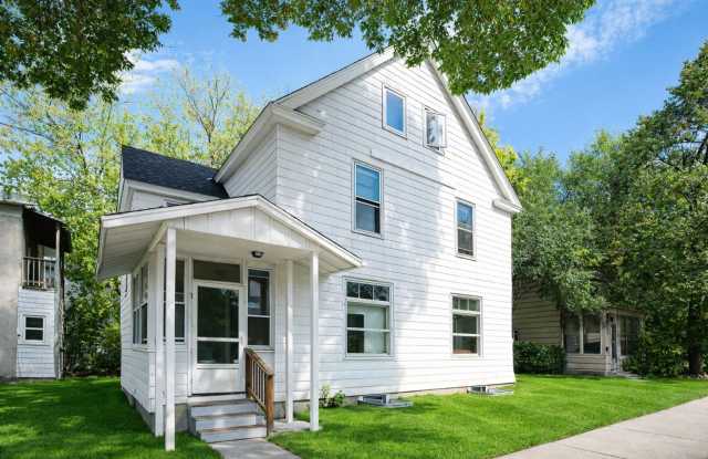 1203-8TH photos photos