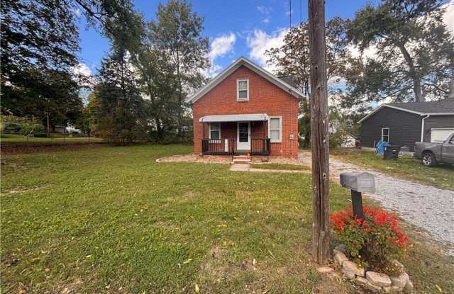 1453 Woodbirch Avenue - 1453 Woodbirch Avenue, Akron, OH 44320