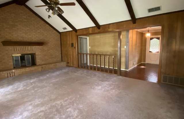 4618 Dundee Drive Gallery 4