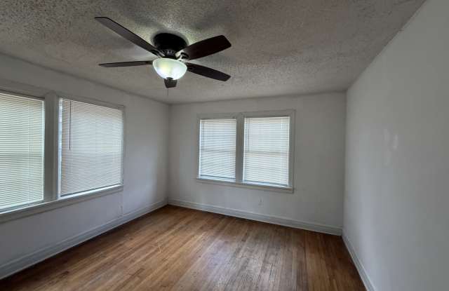 2203 20th Street - 1 Gallery 4