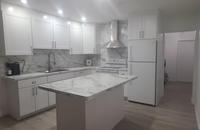 3031 Ne Savannah Rd photos photos