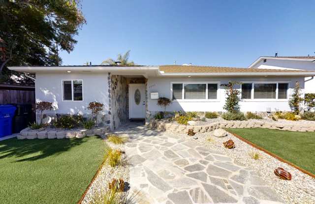 4BD 2BR, Separate Backyard photos photos