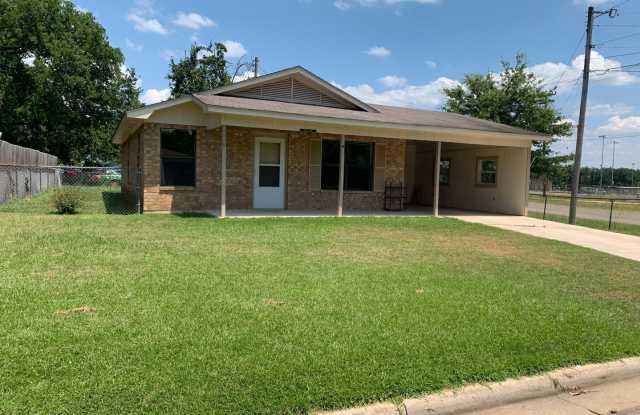 3/1 Fenced yard Pet Friendly Gladewater ISD photos photos 3/1 Fenced yard Pet Friendly Gladewater ISD photos photos