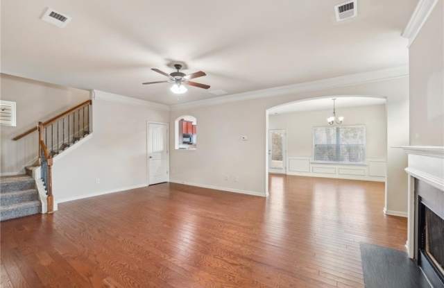3145 ENGLEWOOD Drive Gallery 4