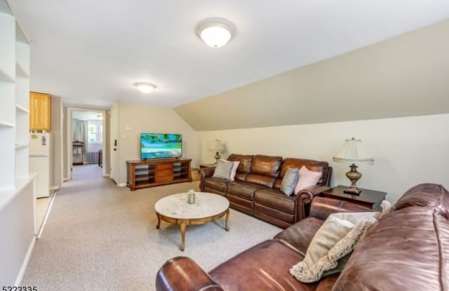 6 Waughaw Rd - 6 Waughaw Road, Morris County, NJ 07082