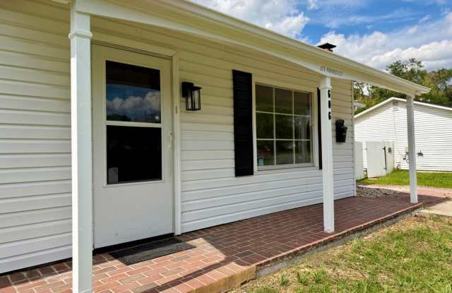 606 W BEECH Road W Gallery 3