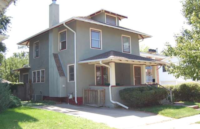 Classic charm in Near South! photos photos