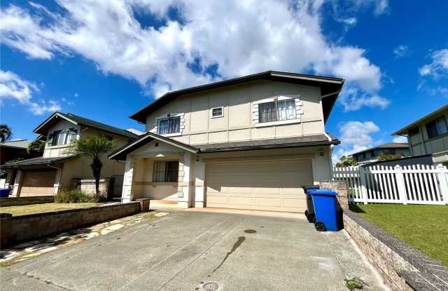 4 bedroom, 2.5 Bathrooms - 95-1042 Halemalu Street, Mililani Mauka, HI 96789