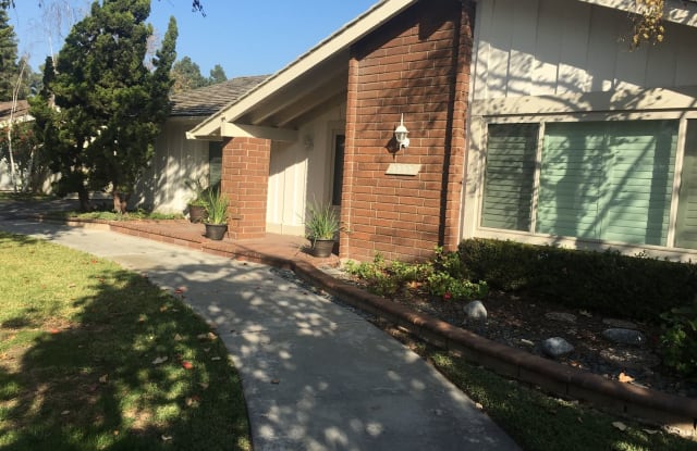 3709 S SeaCliff Gallery 2