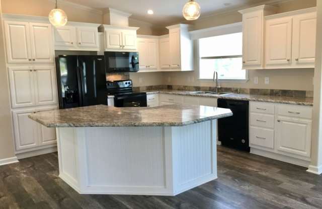 146 Highland Drive Gallery 2