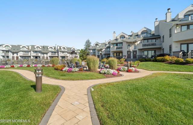 118 Ashley Avenue photos photos