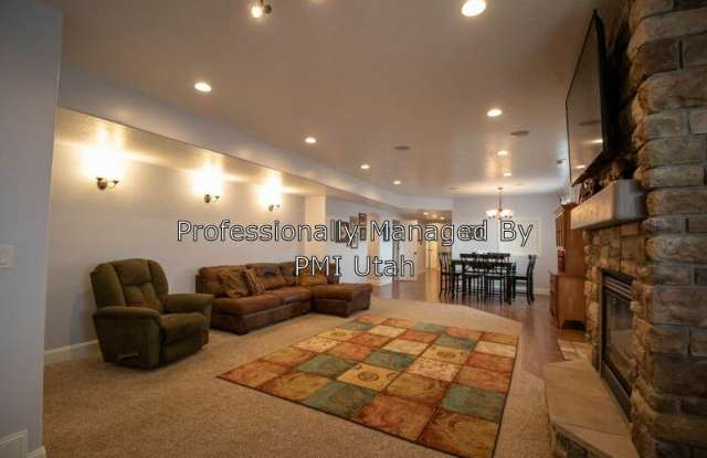 2002 S Clydesdale Cir Gallery 4