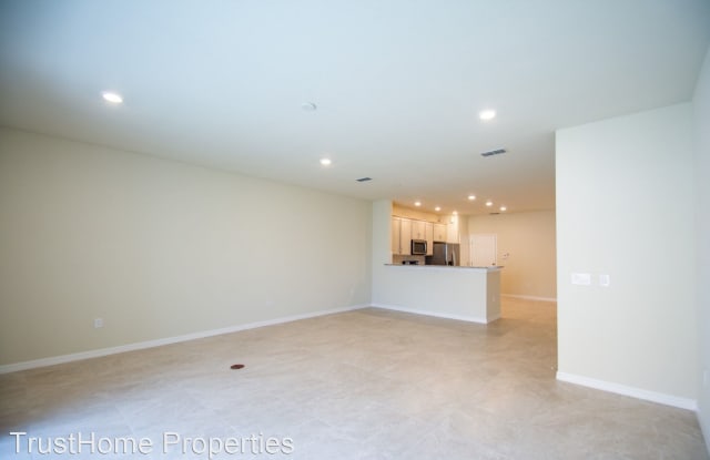 3912 Plainview Drive Gallery 4