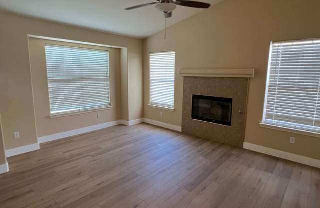 Southwest 4 bedroom Gallery 4