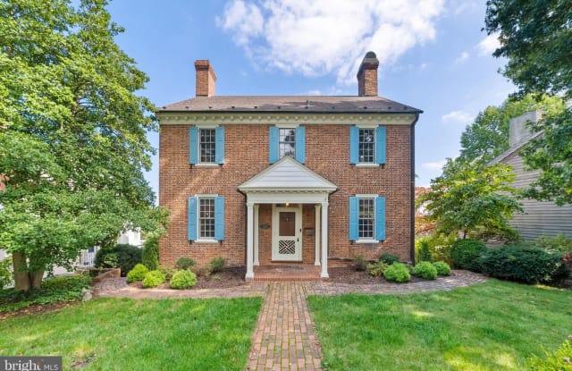 512 COURTFIELD AVENUE - 512 Courtfield Avenue, Winchester, VA 22601