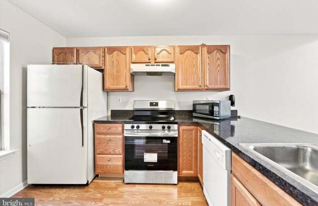 319 CASHEL CT #319 Gallery 3