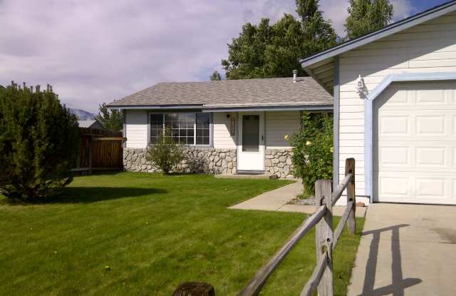 Nice Ranch-style Home Near Mark Twain School - 1448 Mountain Park Drive, Carson City, NV 89706
