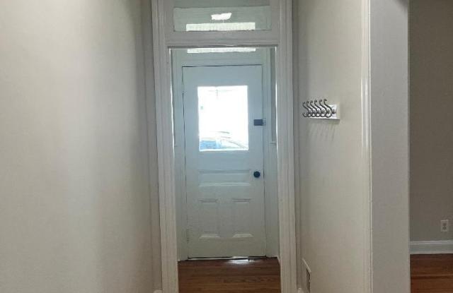 521 FORD Street Gallery 2