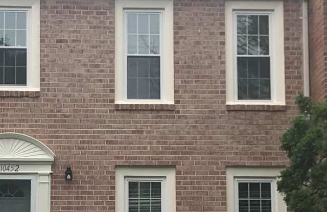 10452 WHITE GRANITE COURT - 10452 White Granite Court, Oakton, VA 22124