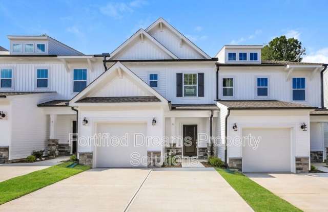 5 Saltford Ln - 5 Saltford Lane, Greensboro, NC 27455