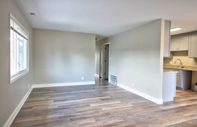 2353 CARNATION Drive Gallery 2