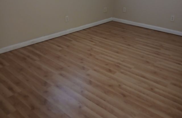 319-2 E. Mill St photos photos