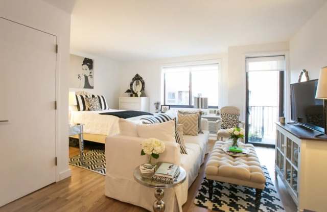 100 West 16th St. photos photos