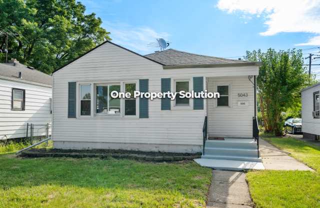 5043 Washington Street photos photos