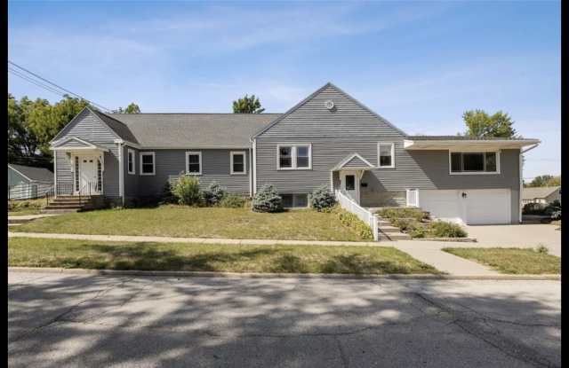 1000 13th Street photos photos