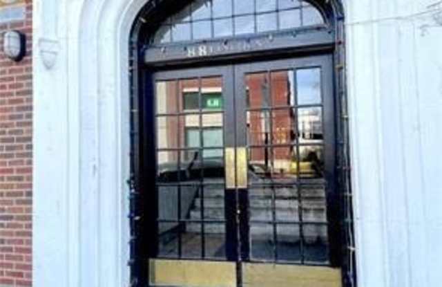 88 Lincoln Avenue Gallery 1