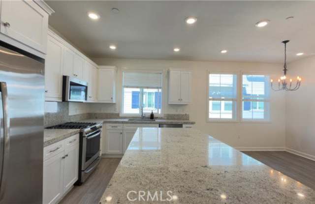 4333 Canyon Coral Lane Gallery 3