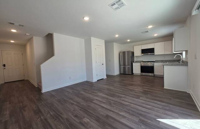Brand-New 3 Bedroom Townhome in the Sunbeam Community! Gallery 3