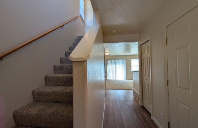 3-Bedroom, 1.5-Bath Duplex In The Thurston Area of Springfield! Gallery 4